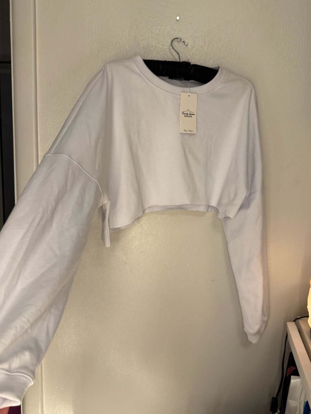 Trendy Queen Women's White Oversized Cropped Crewneck Sweatshirt